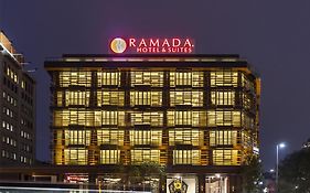 فندق وأجنحة رامادا باي ويندهام اسطنبول سيسلي